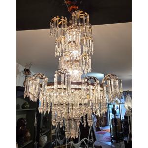 Early 20th Century Chandelier With Crystal Drops And Bronze Details 