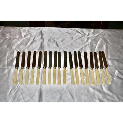 Series Of 18 Fruit Knives Silver Blades