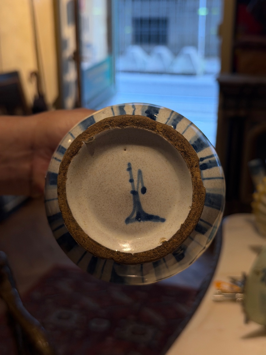 Raro albarello da farmacia in maiolica ligure, Savona, fine XVI – inizi XVII secolo-photo-1