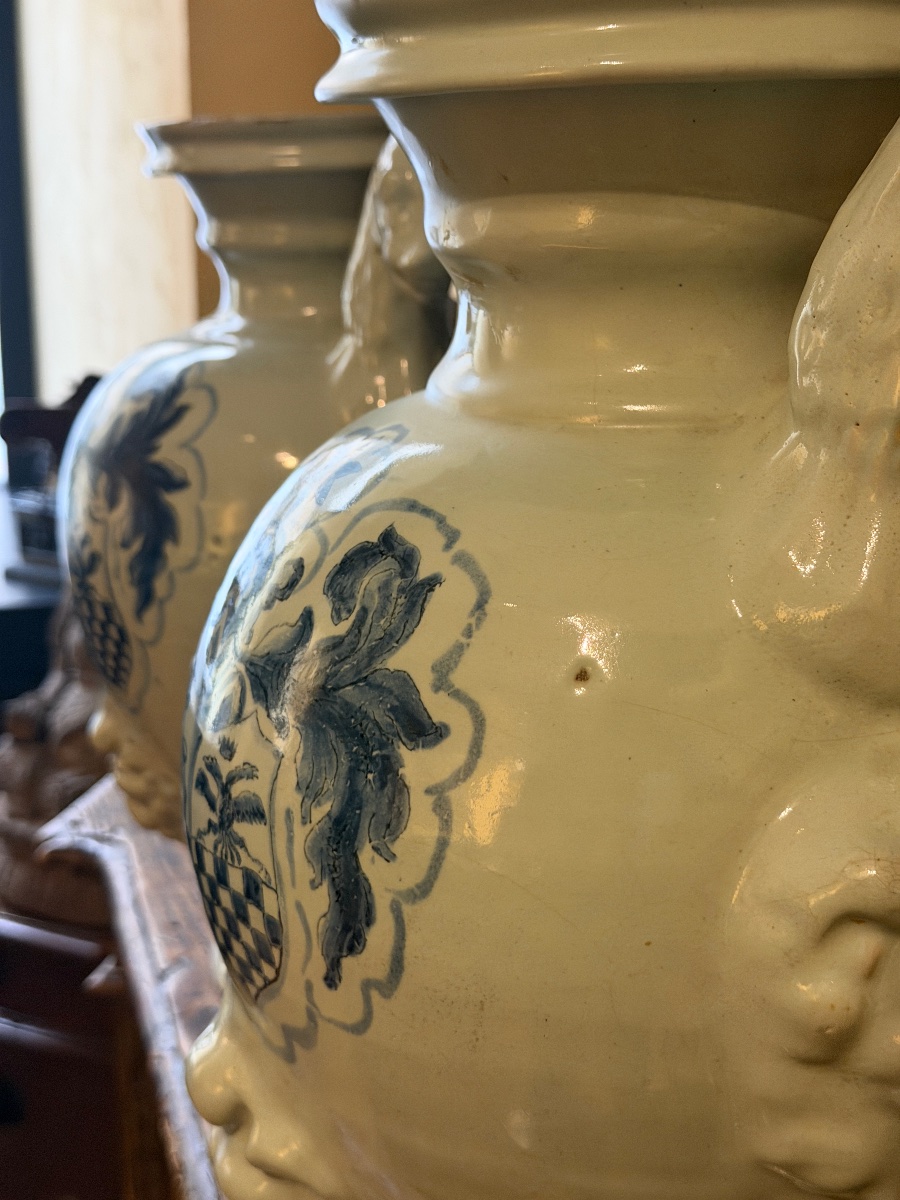 Coppia di idrie in maiolica, Savona, XVII secolo-photo-4