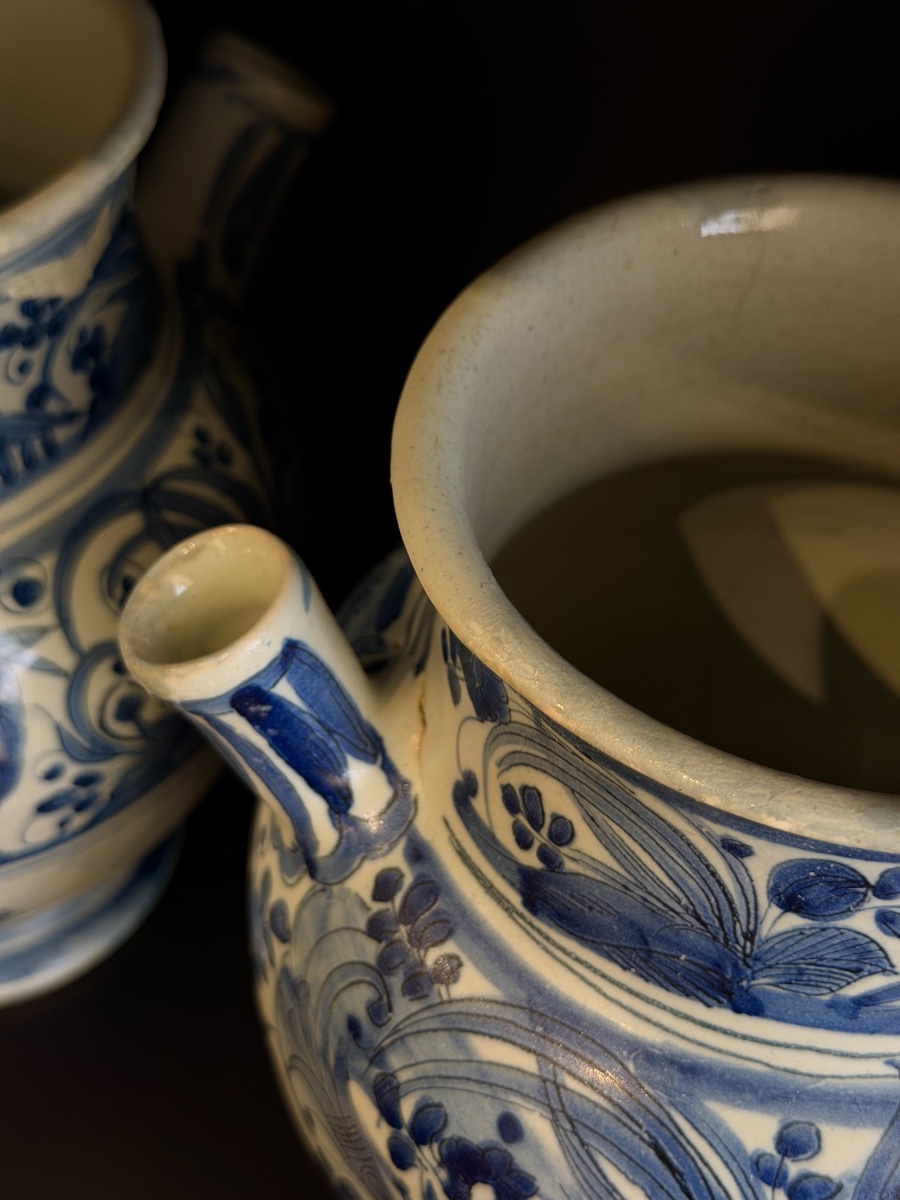 Coppia di vasi da farmacia in maiolica di Savona, periodo calligrafico, XVI secolo-photo-3