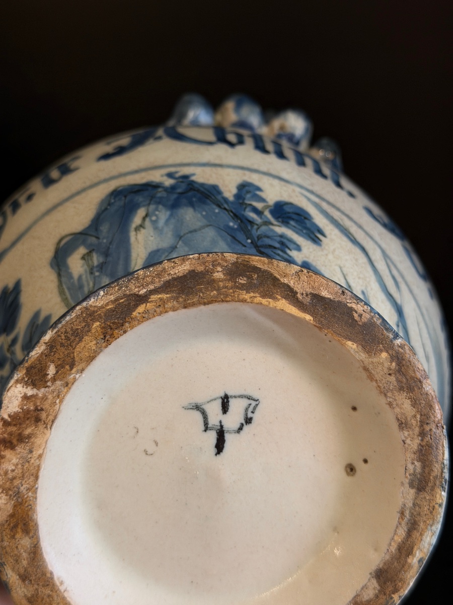 Vaso da farmacia in maiolica di Savona, marchio della Fortezza, XVII secolo-photo-2