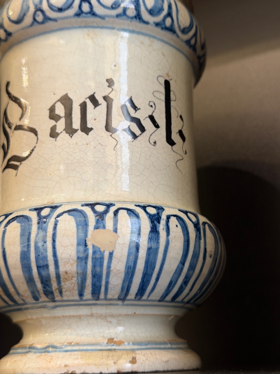 Albarello da farmacia in maiolica veneta, XVIII secolo-photo-1