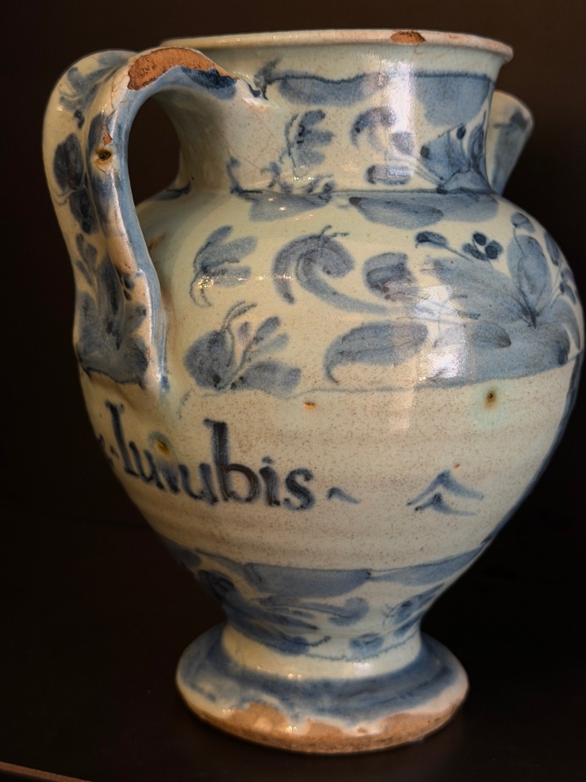 Vaso da farmacia in maiolica di Savona "a tappezzeria", XVII secolo-photo-3