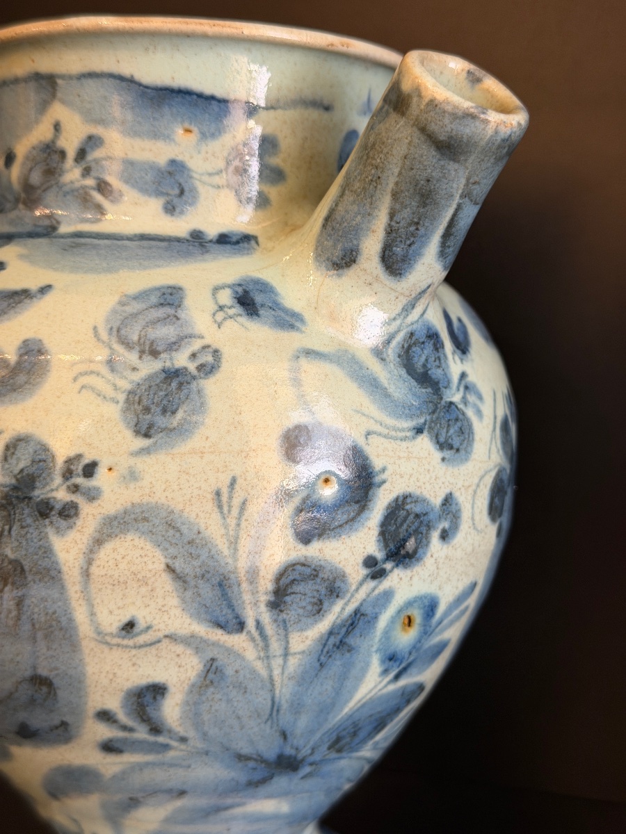 Vaso da farmacia in maiolica di Savona "a tappezzeria", XVII secolo-photo-2