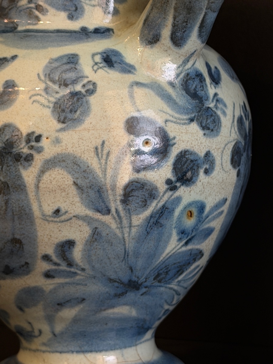 Vaso da farmacia in maiolica di Savona "a tappezzeria", XVII secolo-photo-3