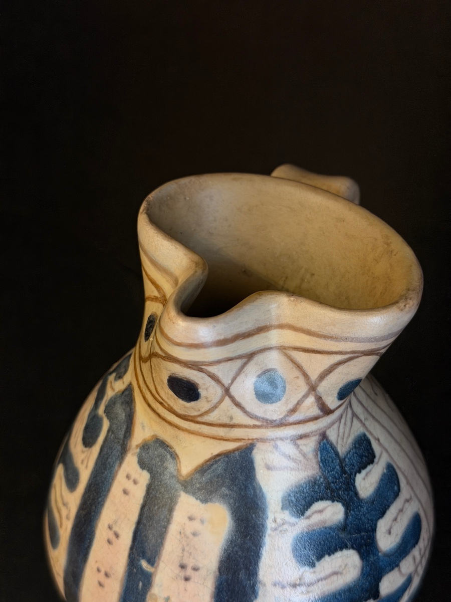 Caraffa in maiolica a zaffera a rilievo, Toscana, XV secolo-photo-3