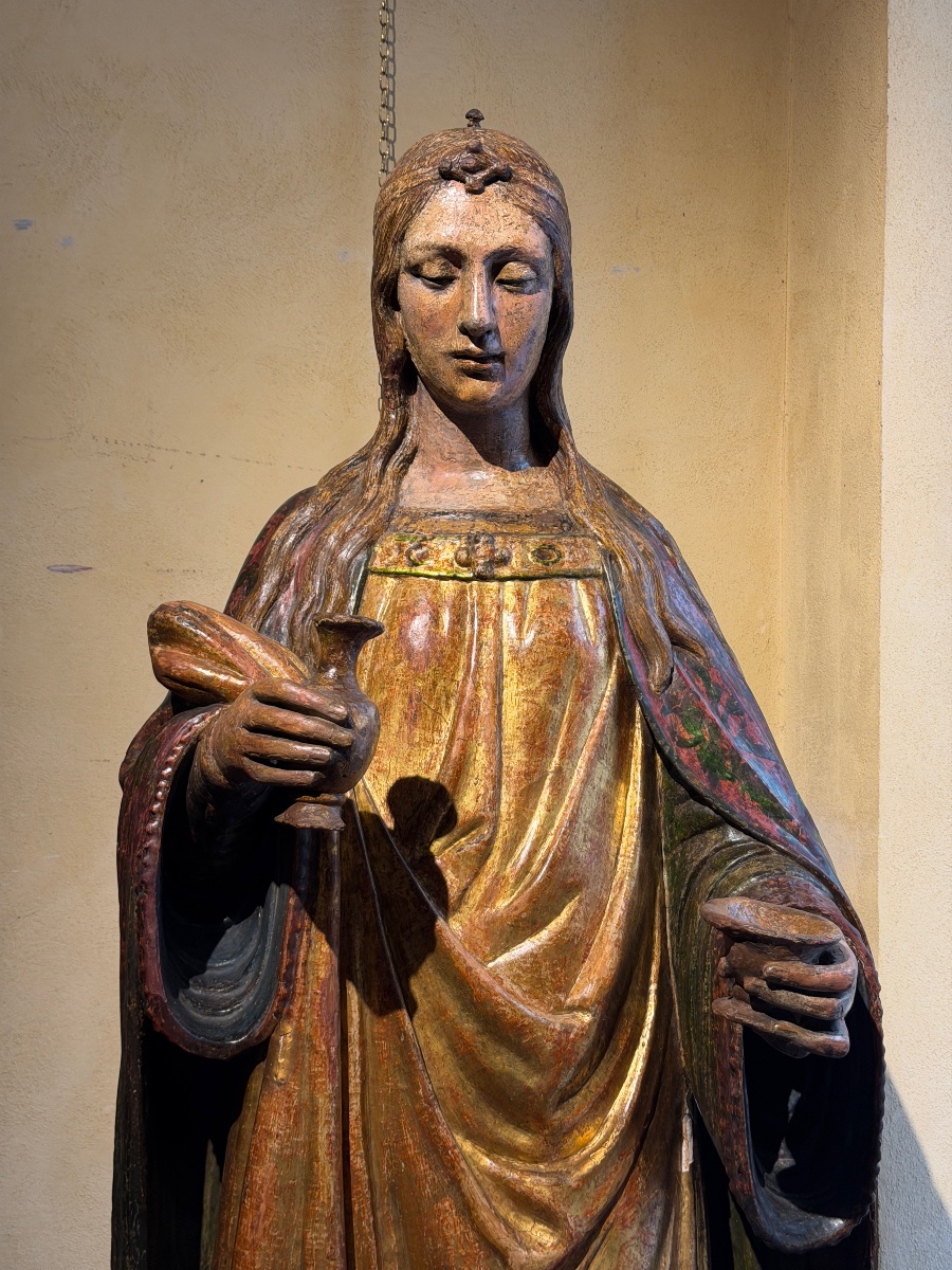 Grande scultura senese in legno policromo raffigurante figura biblica femminile, 1500 circa