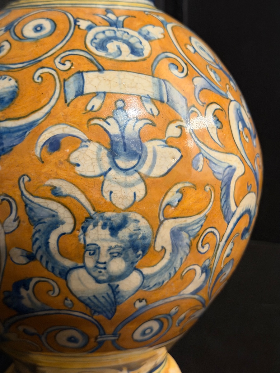Raro vaso in maiolica di Faenza a decorazione policroma, XVI secolo-photo-1