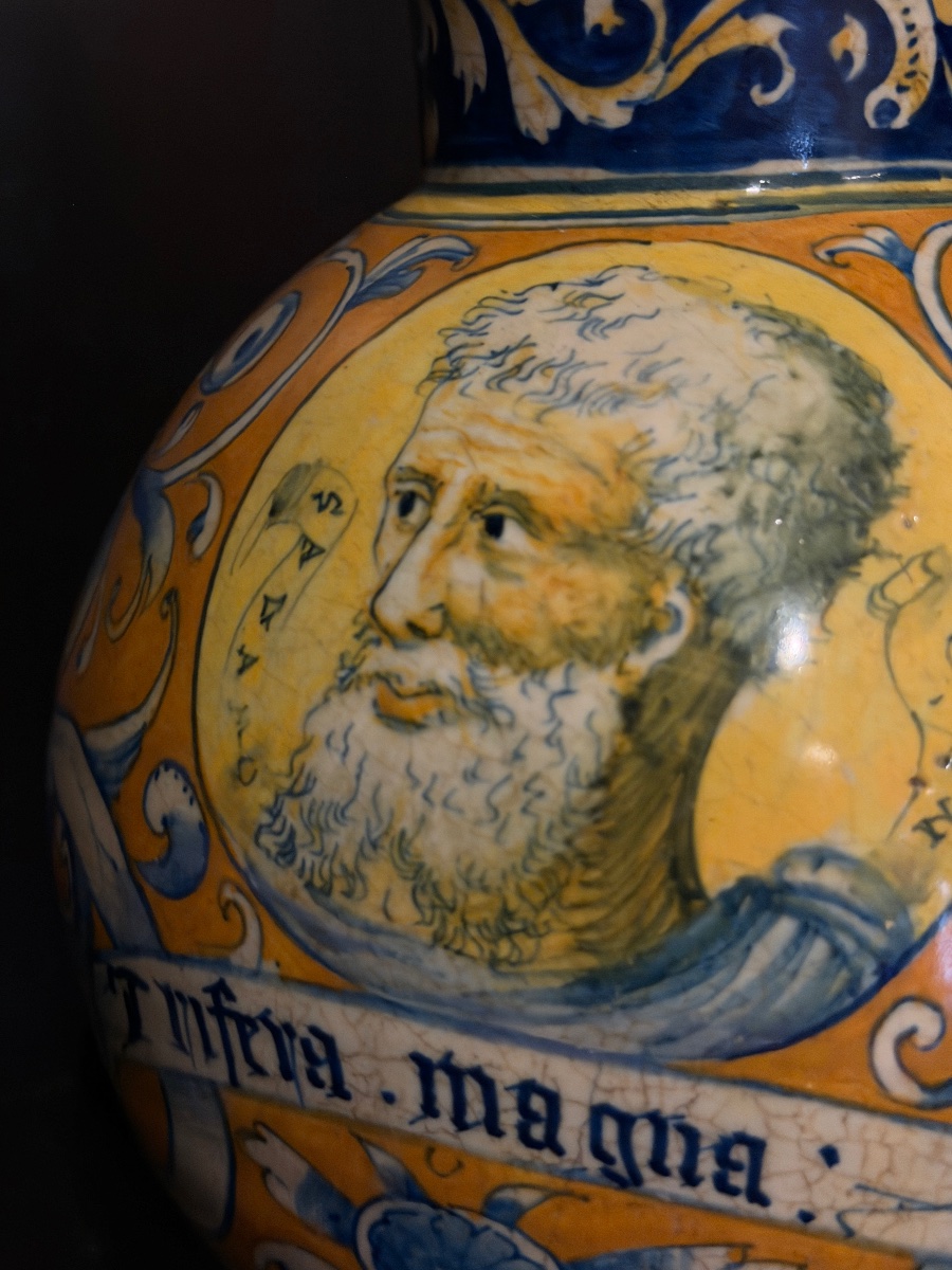 Raro vaso in maiolica di Faenza a decorazione policroma, XVI secolo-photo-3