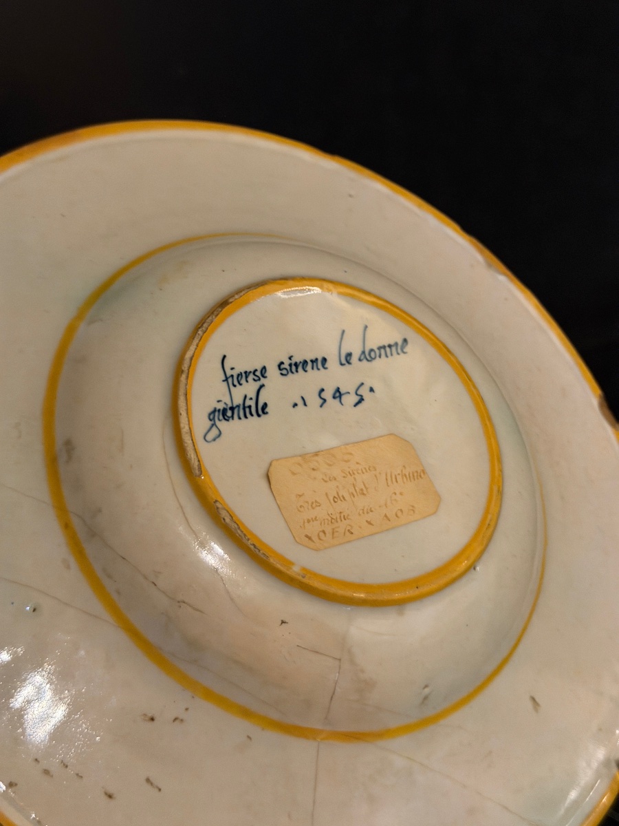 Piatto istoriato in maiolica di Urbino, datato 1545-photo-3