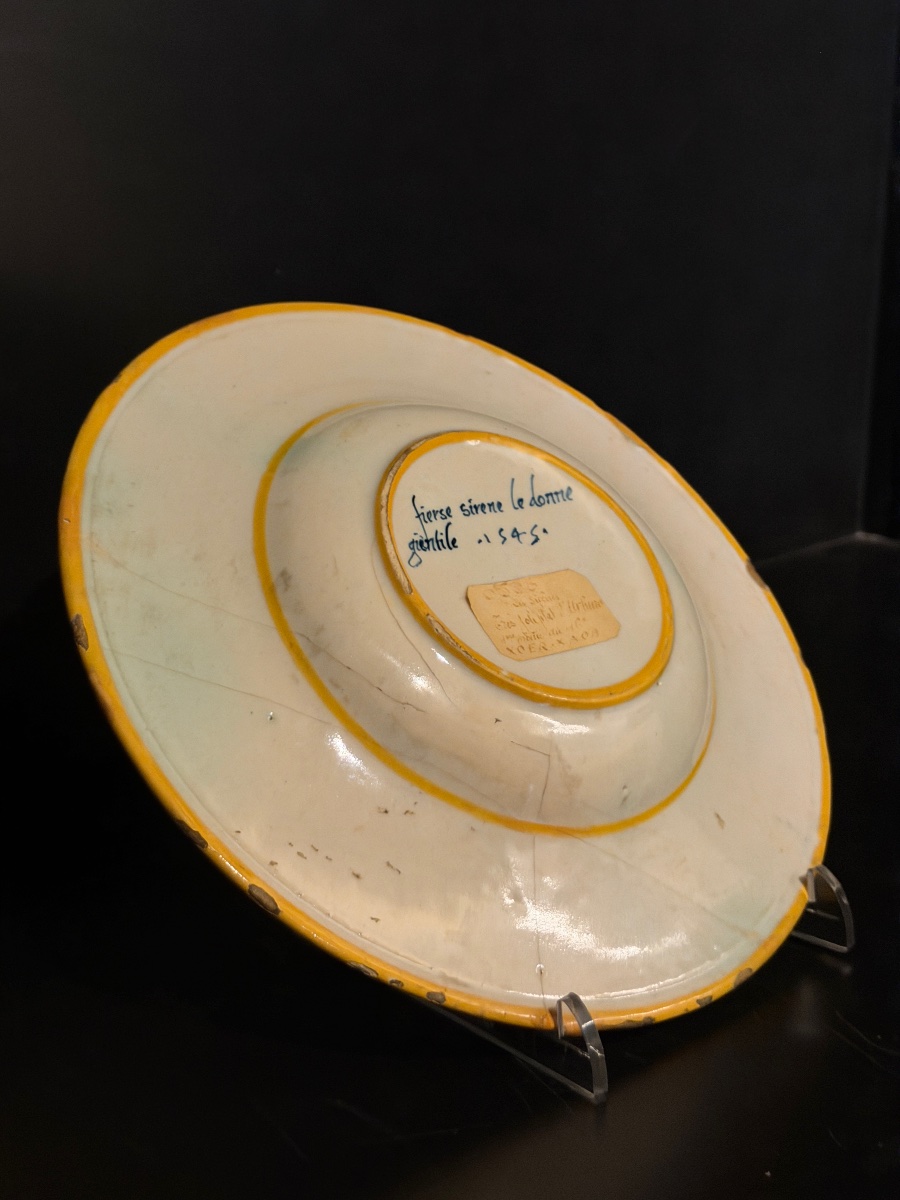 Piatto istoriato in maiolica di Urbino, datato 1545-photo-4