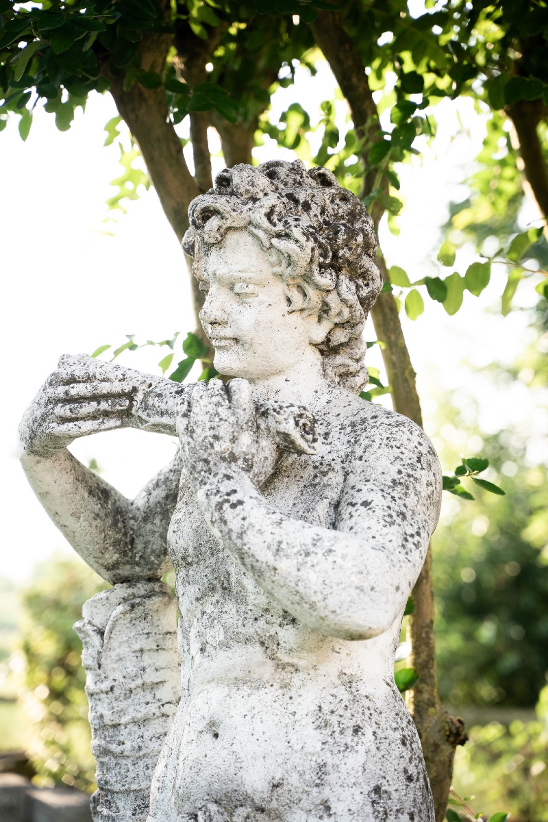 Putto con flauto – Scultura liberty in graniglia, anni ’30-photo-1
