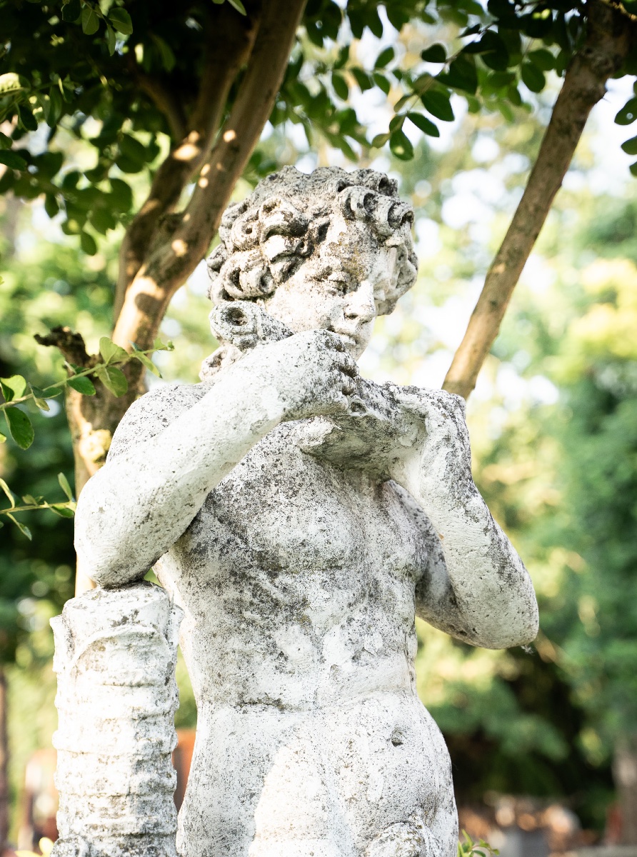 Putto con flauto – Scultura liberty in graniglia, anni ’30-photo-2