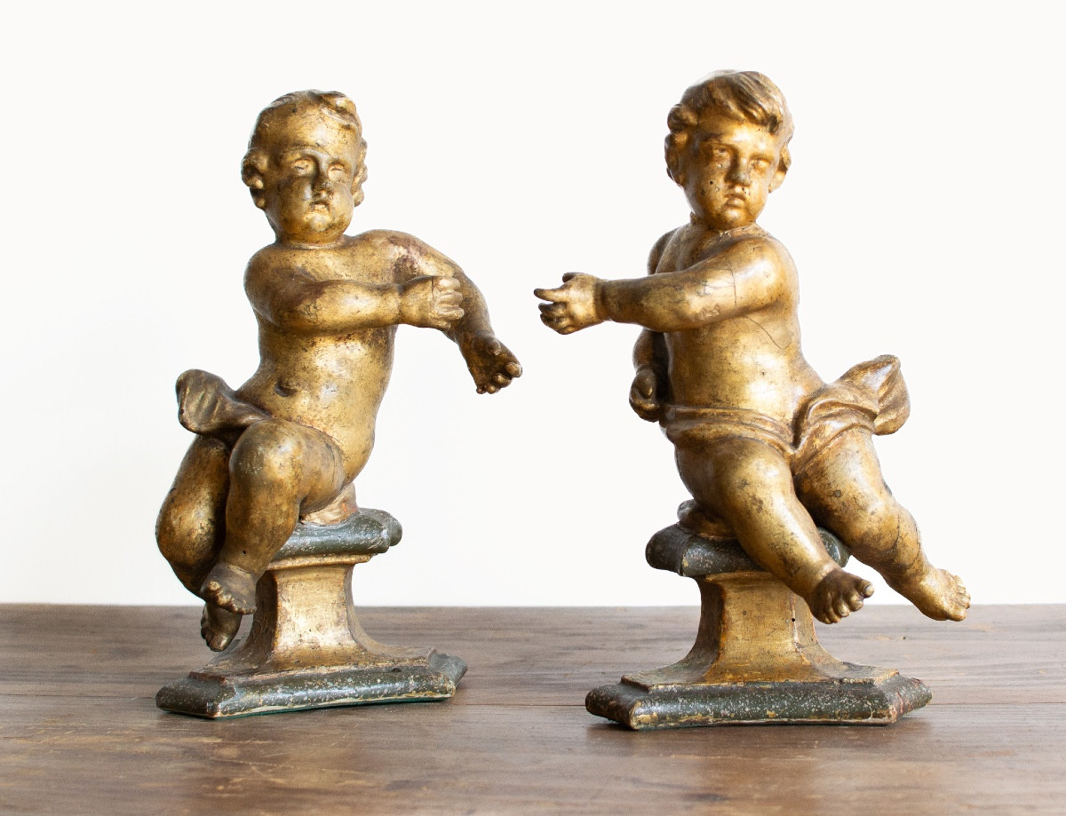 Coppia di putti in legno dorato e laccato – Lombardia, fine XVII secolo