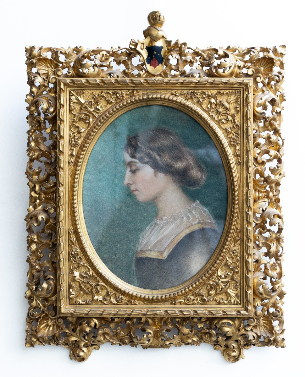 Meravigliosa cornice in legno intagliato e dorato dell’Ottocento