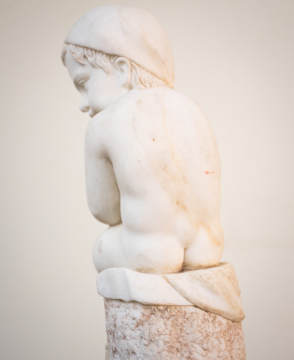 Coppia di putti allegorici in marmo di Carrara – XIX secolo-photo-4