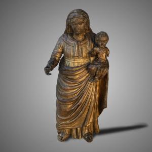 Sculpture du 17e siècle en bois doré Vierge à l'Enfant
