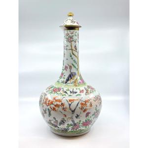 Long Necked Vase In Canton Porcelain, China, 19th Century