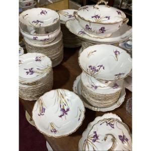 Service De Table En Porcelaine Limoges Décor D’iris 73 pièces 