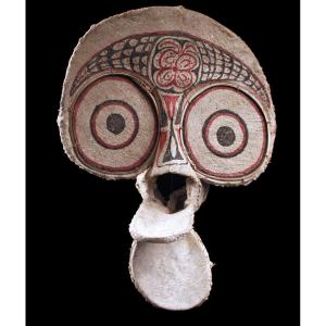 Baining Mask, New Britain, Papua New Guinea, Oceanic Art, Tribal Art, 31,5 X 22,8 X 22 Inch