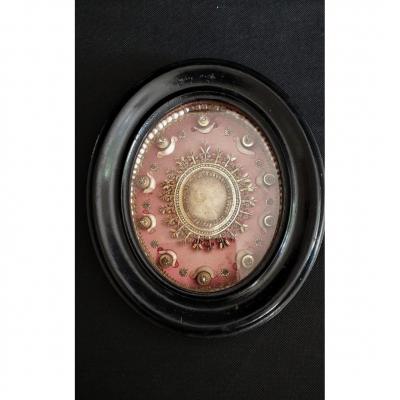 Reliquary Napoleon III Agnus Dei In Wax Surrounded By Paperolles 24 Cm High And 20 Wide