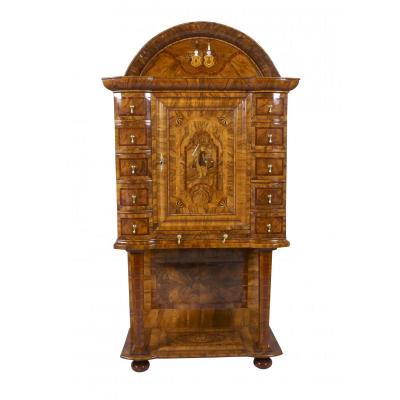 Cabinet Of Man Of Law