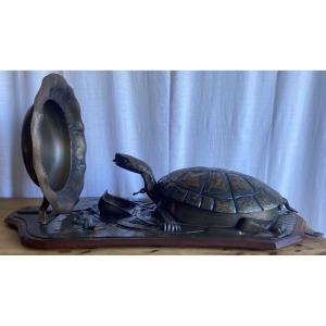 Art Nouveau Brass Wall Fountain With Turtle And Water Lily, 19th Century