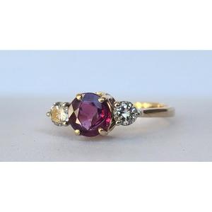 Gold Ring With Ruby And Diamonds