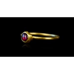 Medieval Gold Ring With Garnet - Medieval Jewelry