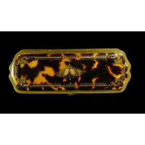 19th C. Large Cigarette Case In Tortoiseshell, Brass, Silver And Gold