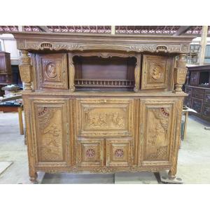 Finely Ornamented Breton Oak Buffet - 20th Century