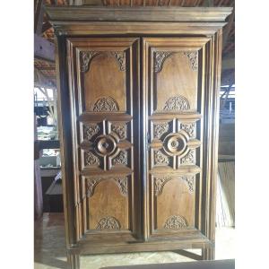 Louis XIV Style Wardrobe In Light Walnut - 18th Century