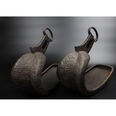 Pair Of Shitanaga Abumi (samurai Stirrups) From The Mid-edo Period