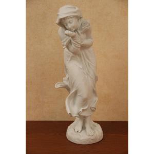 Statuette ,jeune Femme Portant Un Fagot,  Biscuit De Porcelaine Villenauxe La Grande