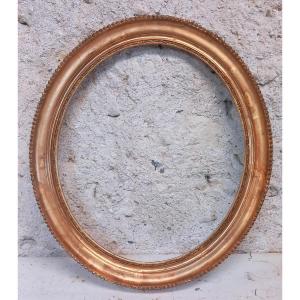 19th Century Oval Frame In Gilded Wood