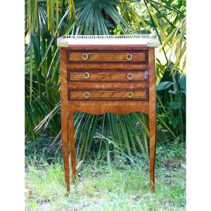 Small 18th Century Chest Of Drawers In Marquetry