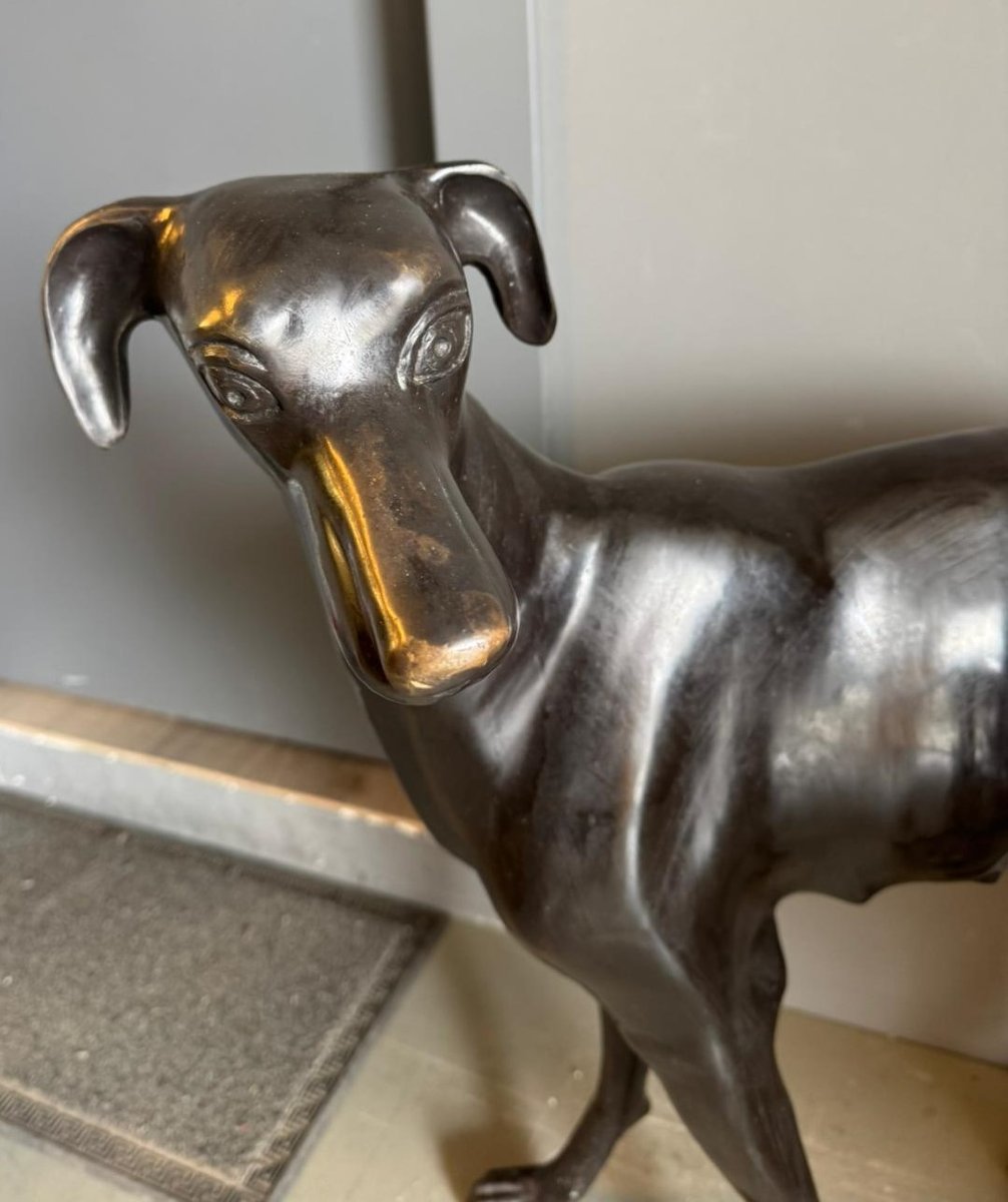 Coppia di sculture in bronzo raffiguranti levrieri -photo-3