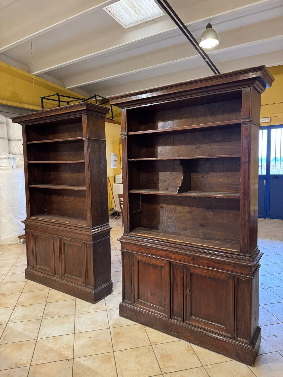 Coppia di librerie a giorno in legno naturale.-photo-2