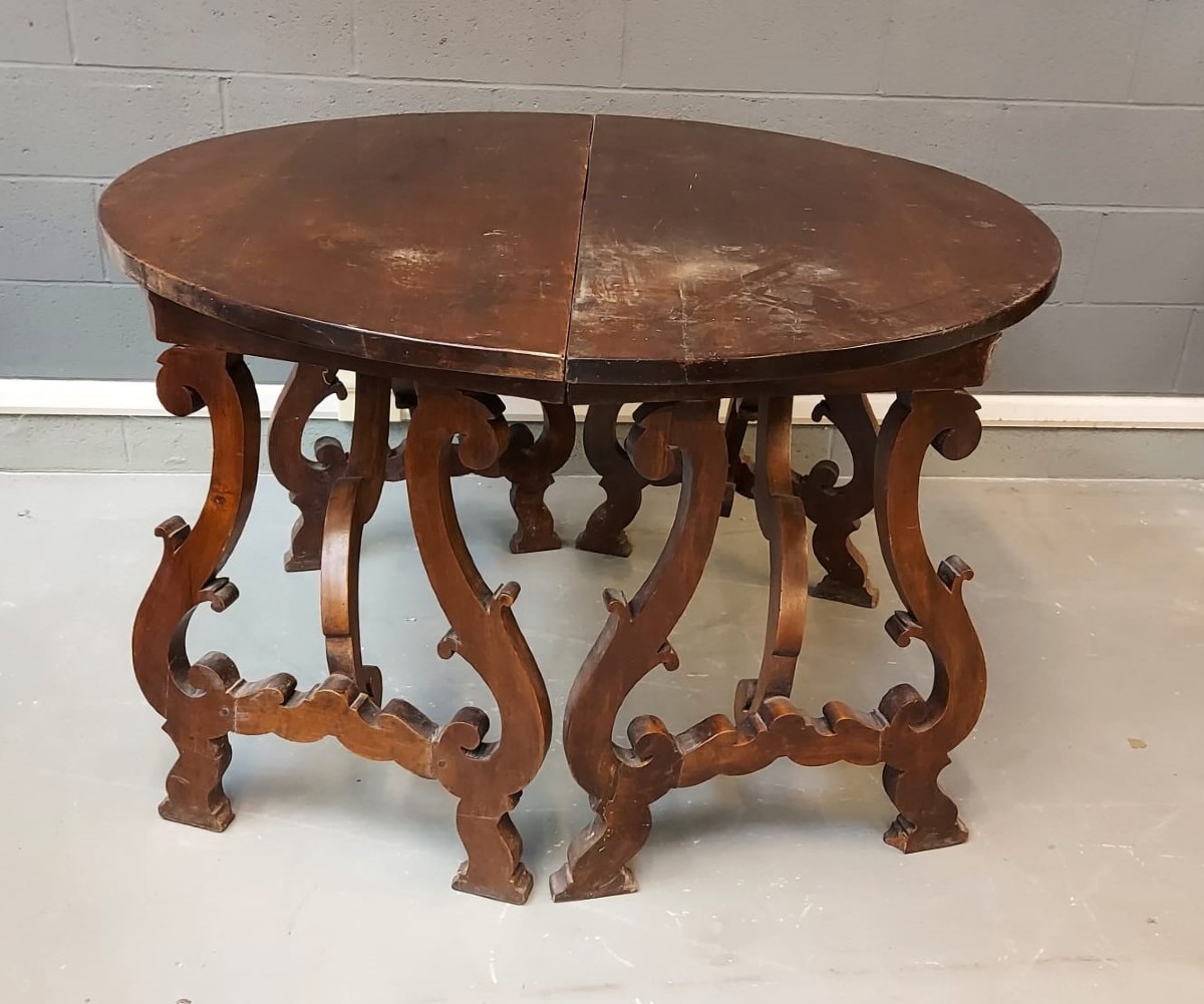 Coppia di consoles a mezzaluna