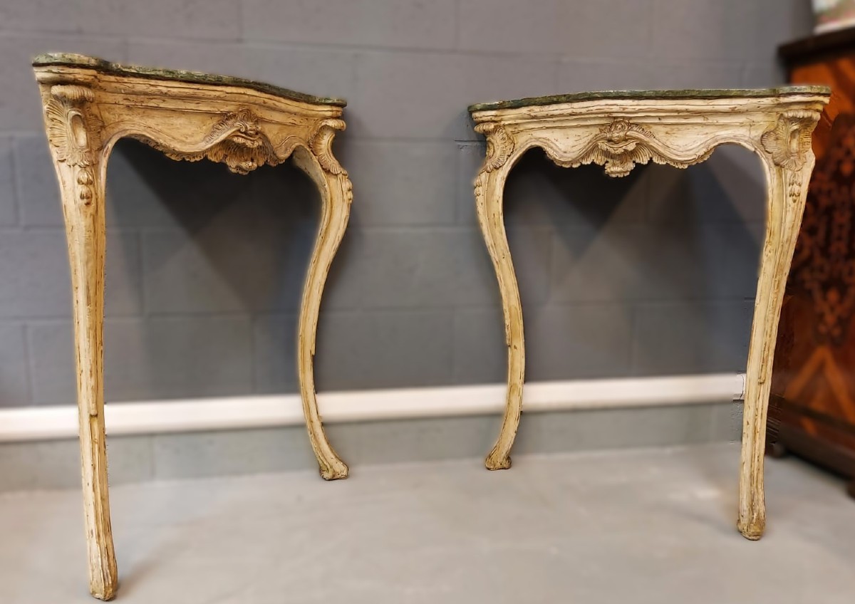 Coppia di consoles Napoletane