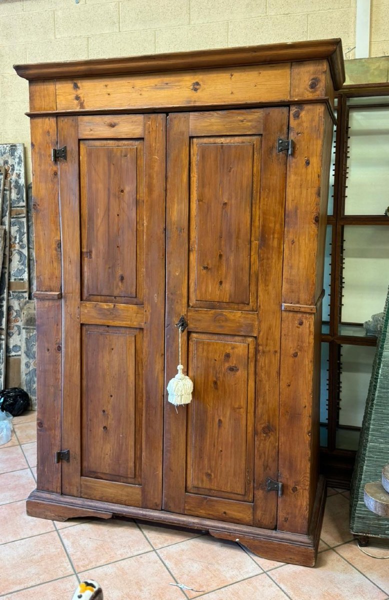 Armadio a due ante in legno di pino-photo-2