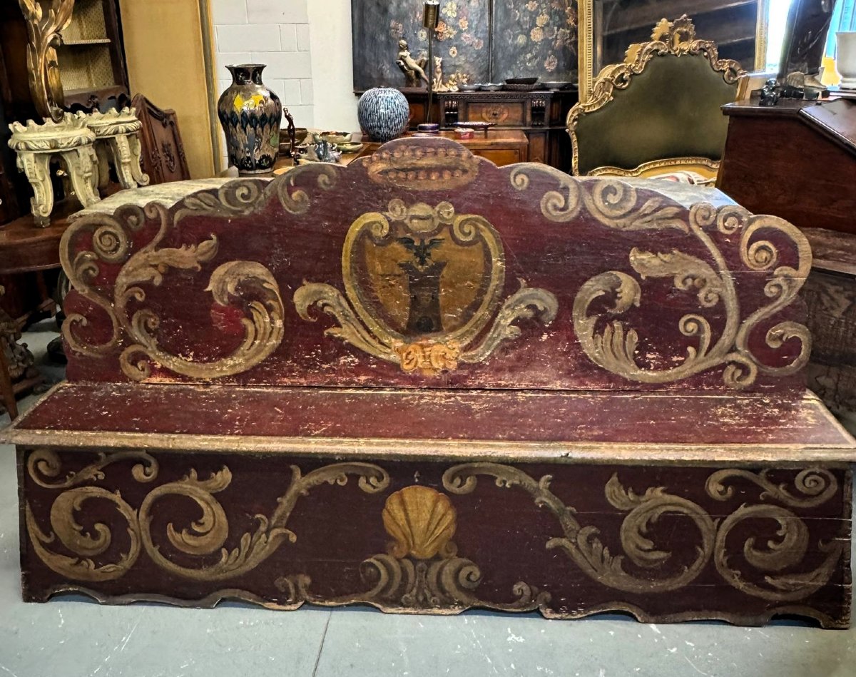 Cassapanca dipinta, Marche XVIII secolo 