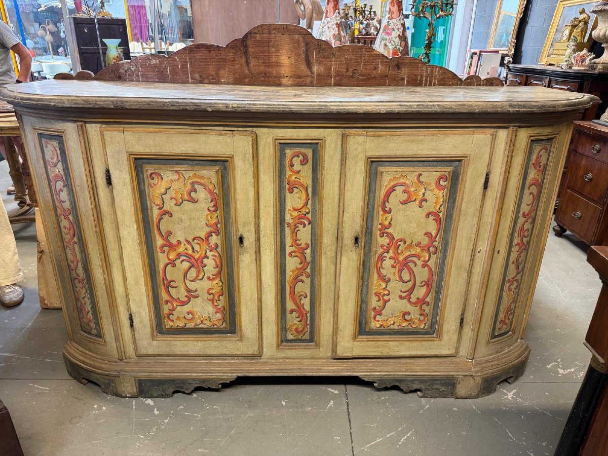 Credenza antica in legno dipinto