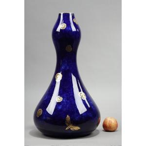Manufacture Nationale De Sèvres: Coloquinte Vase