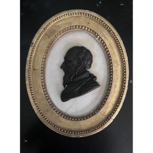 Louis XVI Period Bronze And Marble Medallion After Guillaume Dupré (1576-1643)