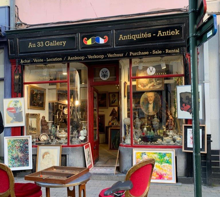 Au 33 Gallery