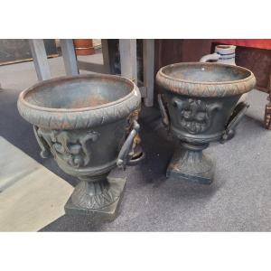 Pair Of Cast Iron Medecis H 43 Cm