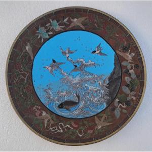 Cloisonné Enamel Dish From Japan, 19th Century 