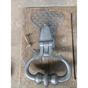 Exceptional Pair Of Chateau Portes Cocheres Knockers, 18th Century Knockers